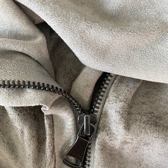 🍁Sold🍁 BNCI by Blanc Noir🍁 Drape front Faux suede Jacket🍁 - Picture 5 of 9